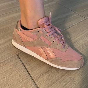Reebok women’s shoes.